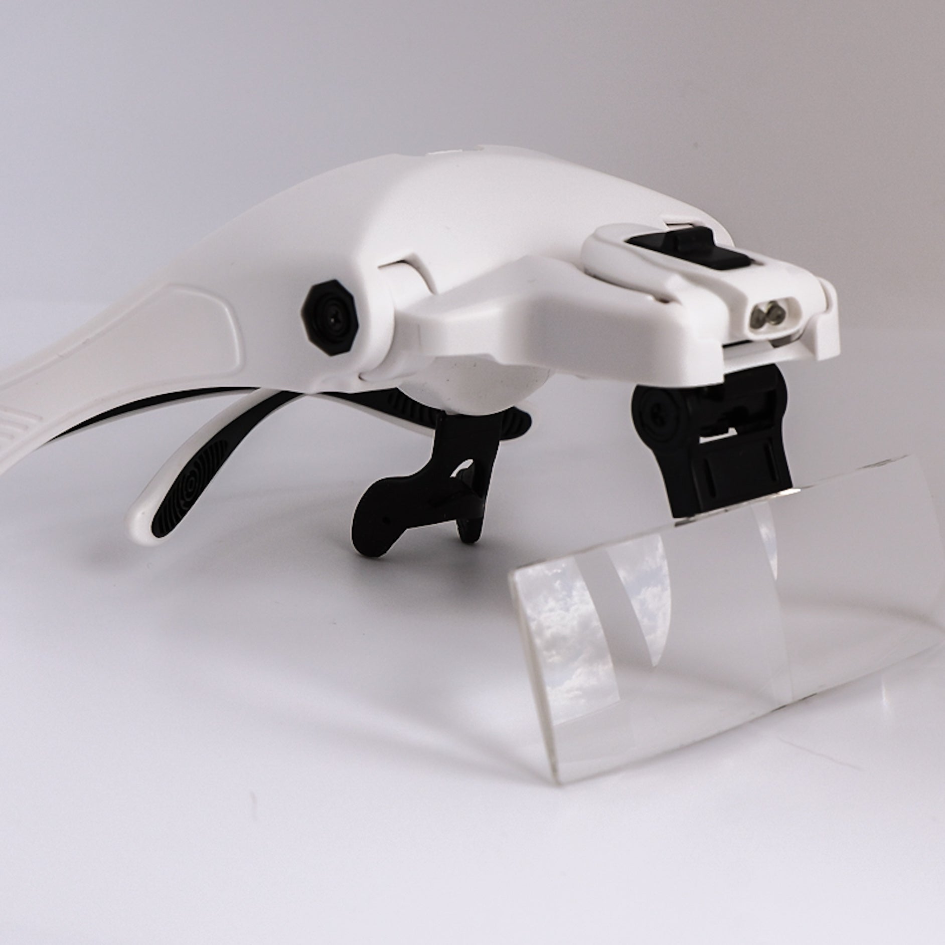LED Head Mounted Magnifier