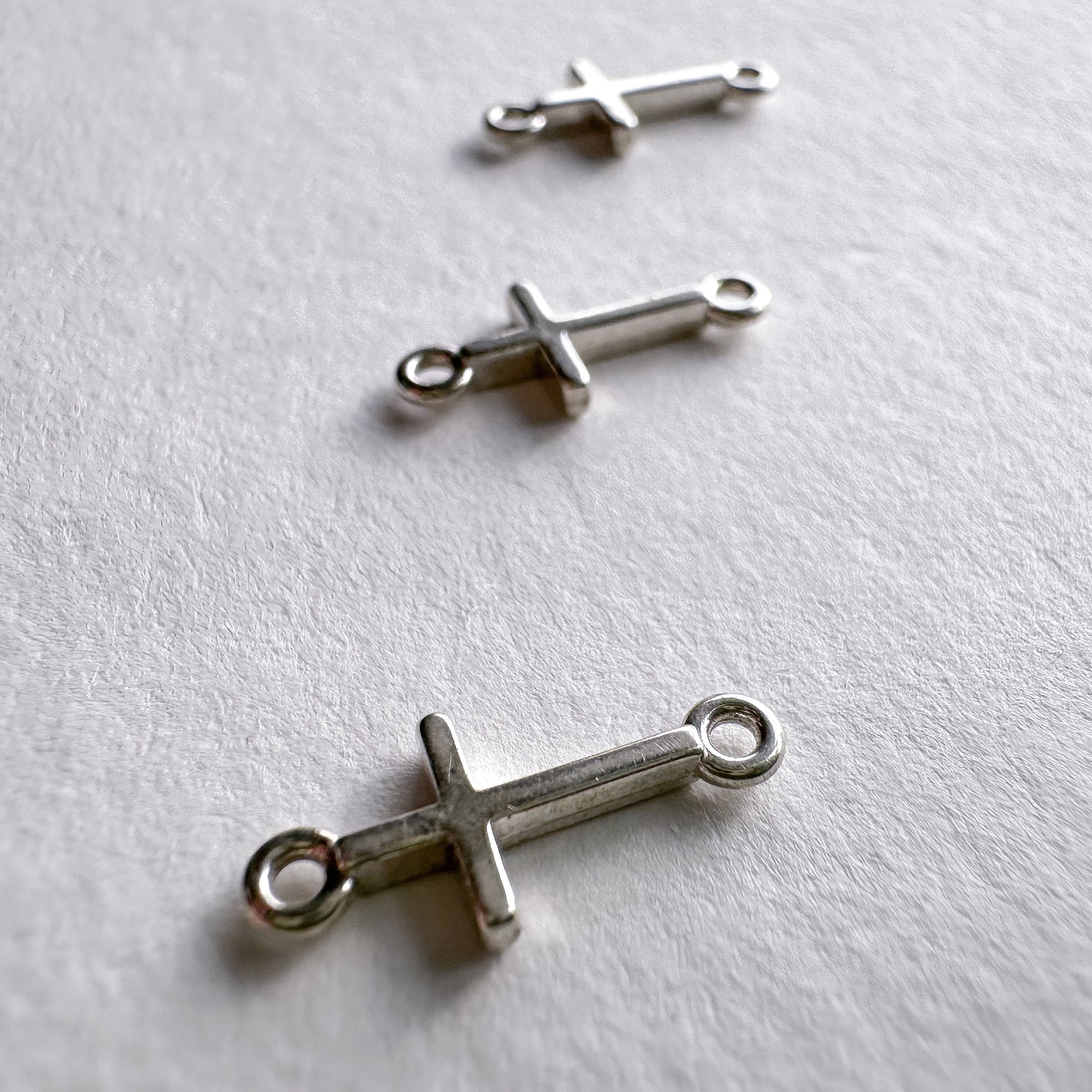 Cross Connector