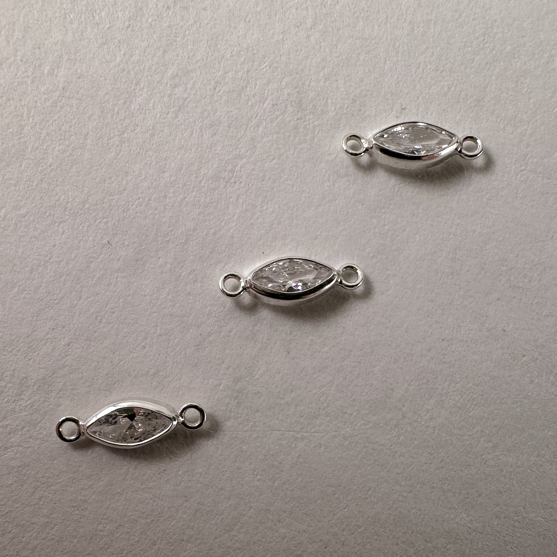 Marquise CZ Connector